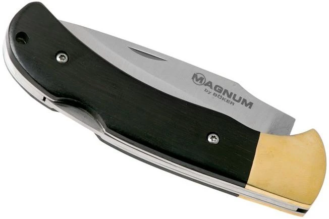 Böker Magnum Farmer’s Friend 01SC073 Pocket Knife 6 Böker Magnum Farmer’s Friend 01SC073 Pocket Knife - Image 4